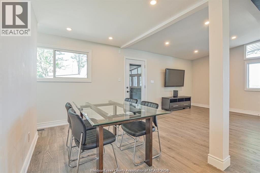 262 Cotterie Park, Leamington, ON - Indoor Photo Showing Dining Room