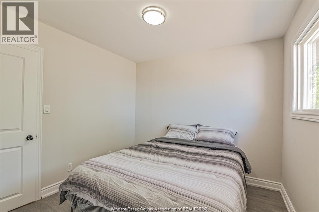 262 Cotterie Park, Leamington, ON - Indoor Photo Showing Bedroom