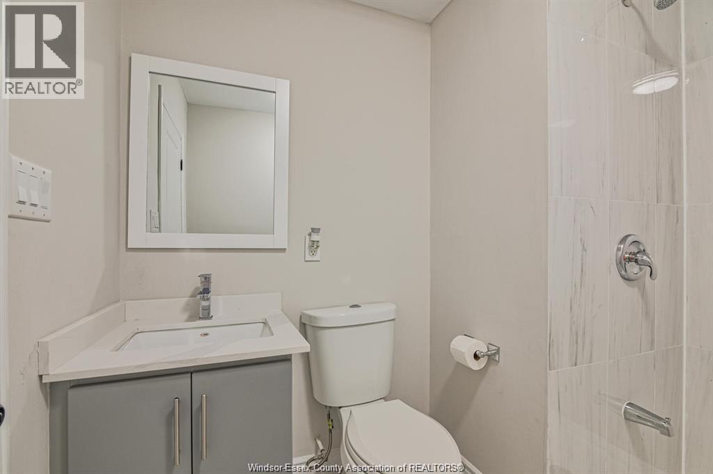 262 Cotterie Park, Leamington, ON - Indoor Photo Showing Bathroom