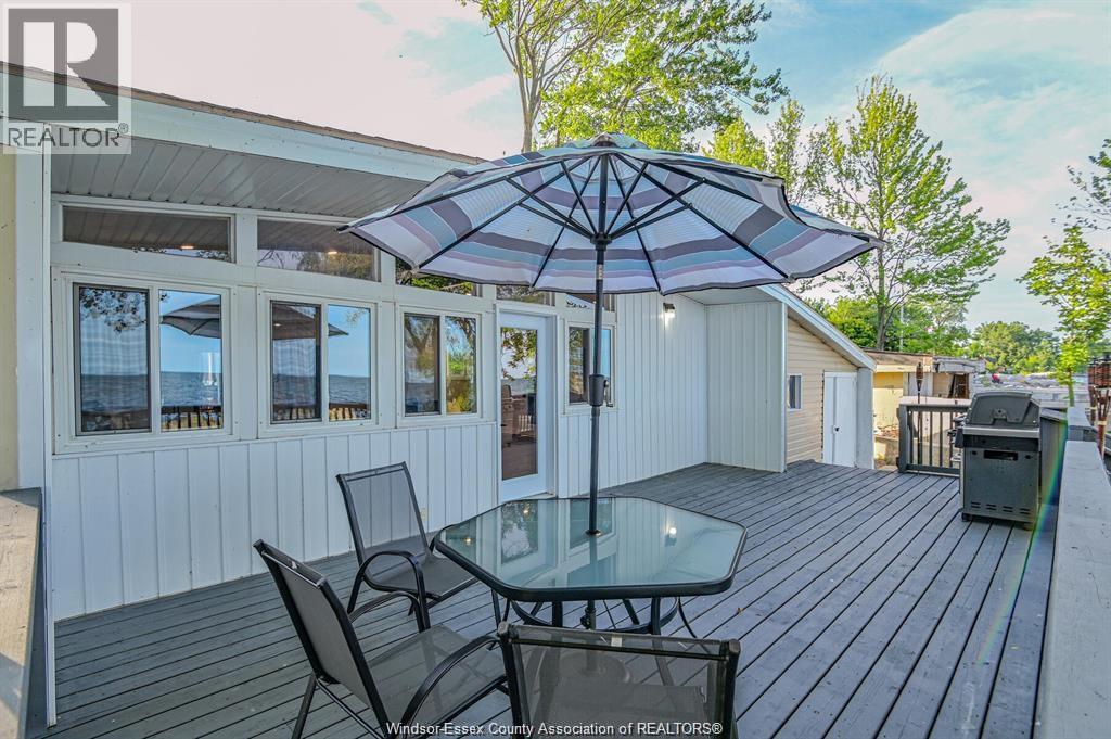 262 Cotterie Park, Leamington, ON - Outdoor With Deck Patio Veranda