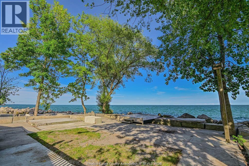262 Cotterie Park, Leamington, ON - Outdoor With Body Of Water With View