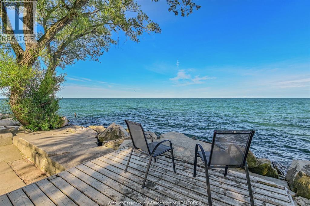 262 Cotterie Park, Leamington, ON - Outdoor With Body Of Water With View