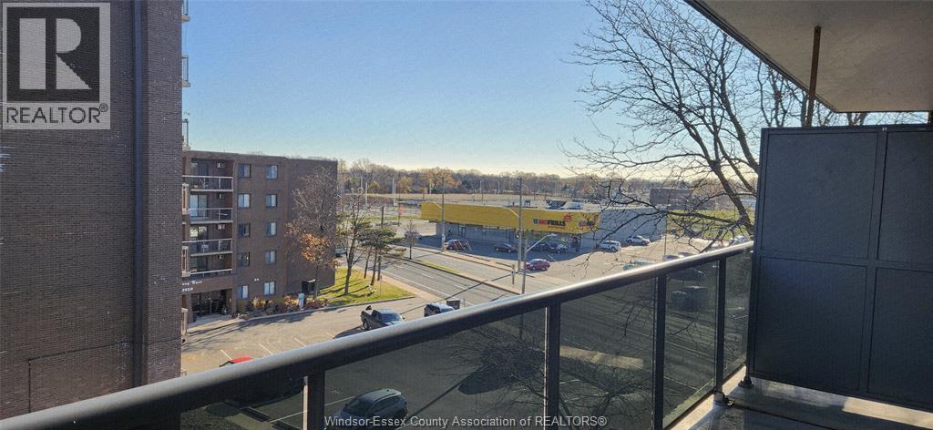 3900 Wyandotte Street East Unit# 519, Windsor, ON - Outdoor With Balcony With View