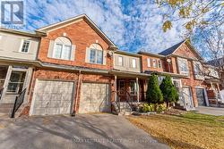 36 BOWLER STREET Aurora, ON L4G 7H7