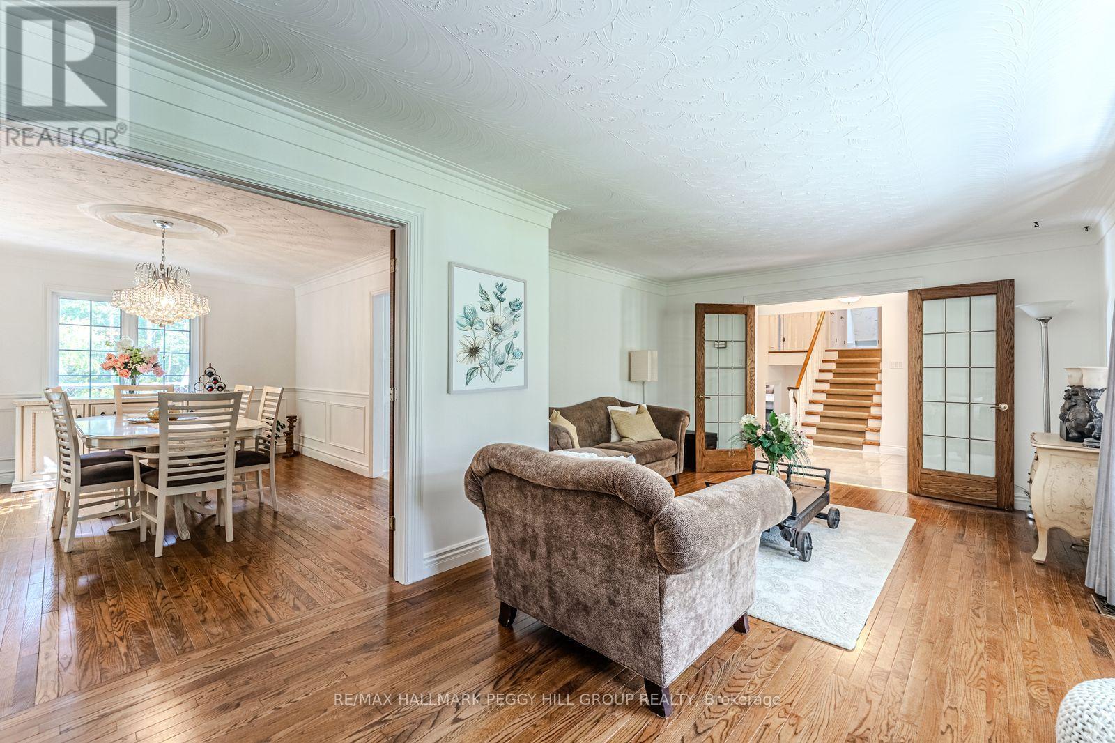 2 Mills Circle, Springwater, ON - Indoor
