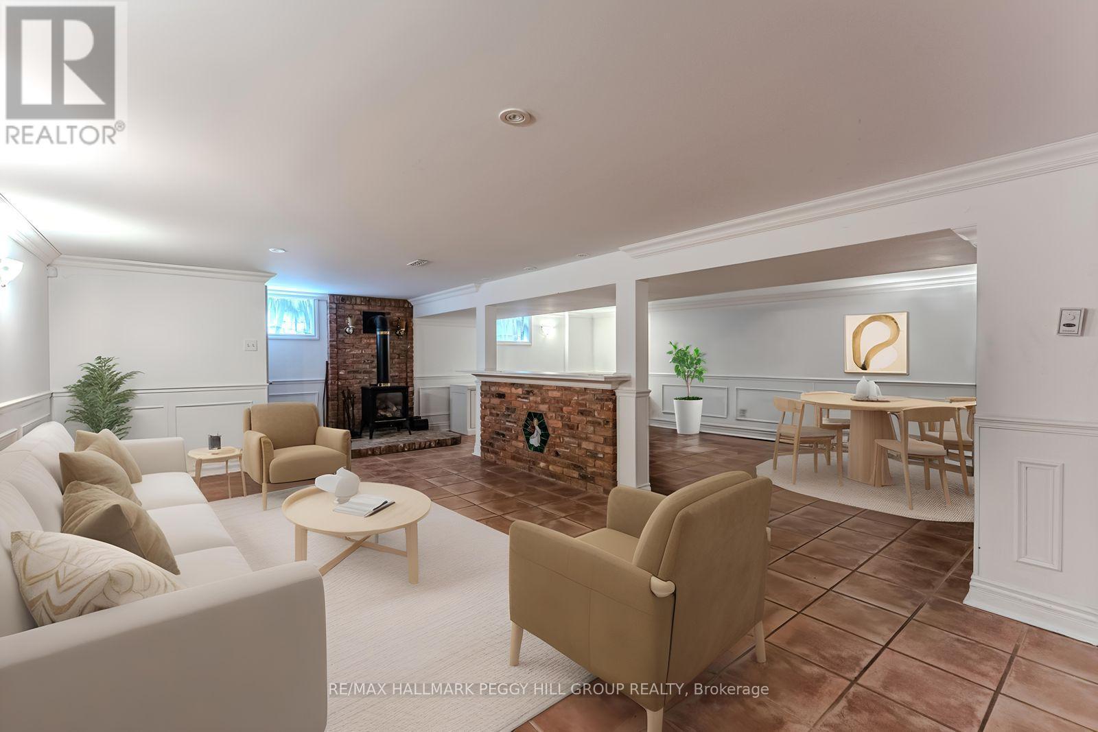 2 Mills Circle, Springwater, ON - Indoor Photo Showing Living Room