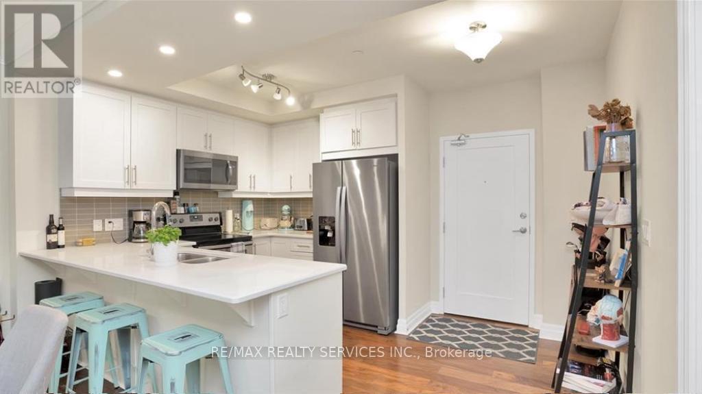 1205 - 505 Talbot Street, London East, ON - Indoor Photo Showing Kitchen With Stainless Steel Kitchen