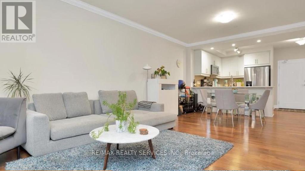 1205 - 505 Talbot Street, London East, ON - Indoor Photo Showing Living Room