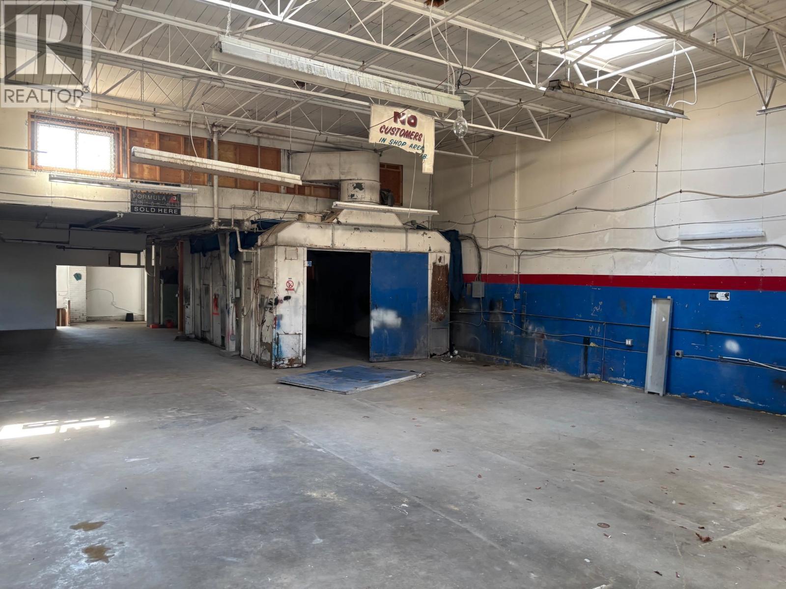 1129 Kingsway, Vancouver, BC