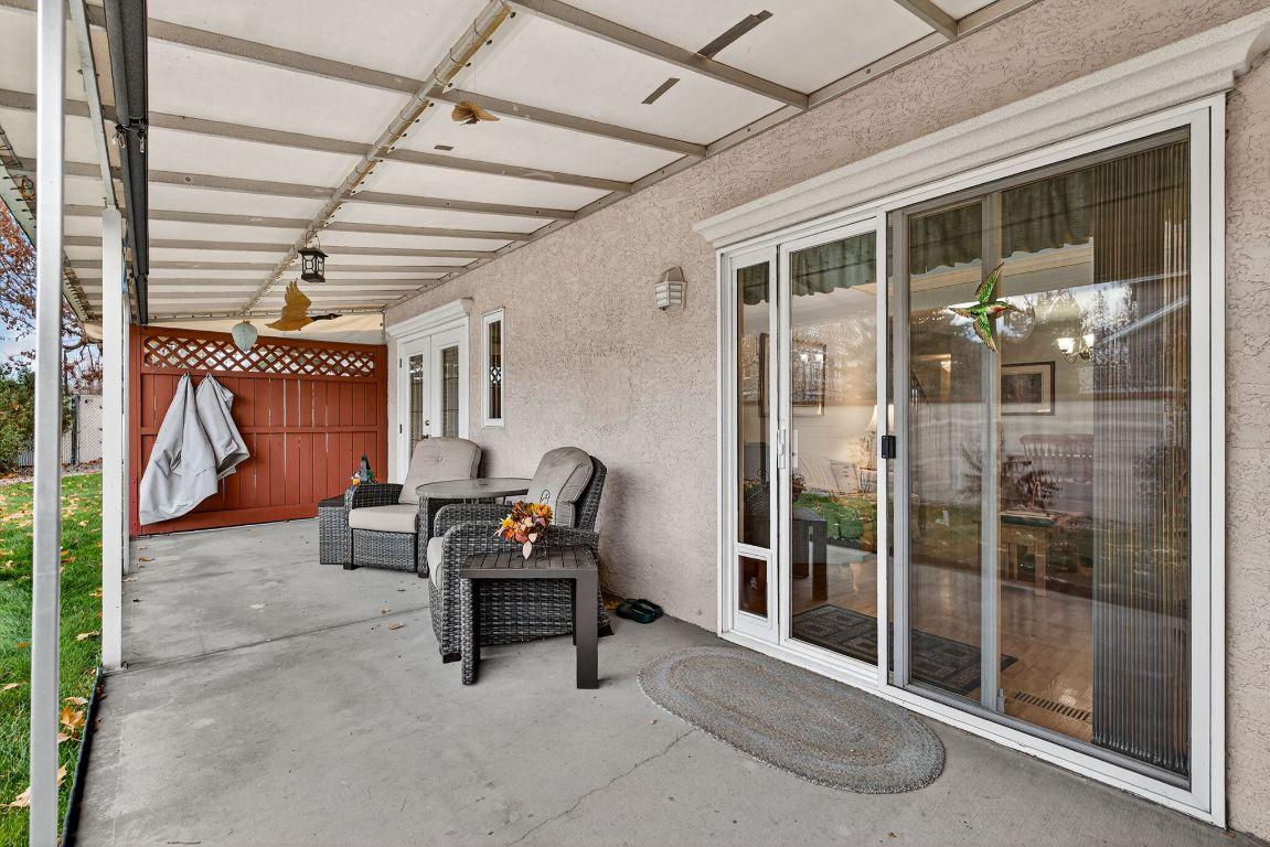 13-1800 Parkview Crescent, Kelowna, BC - Outdoor With Deck Patio Veranda With Exterior