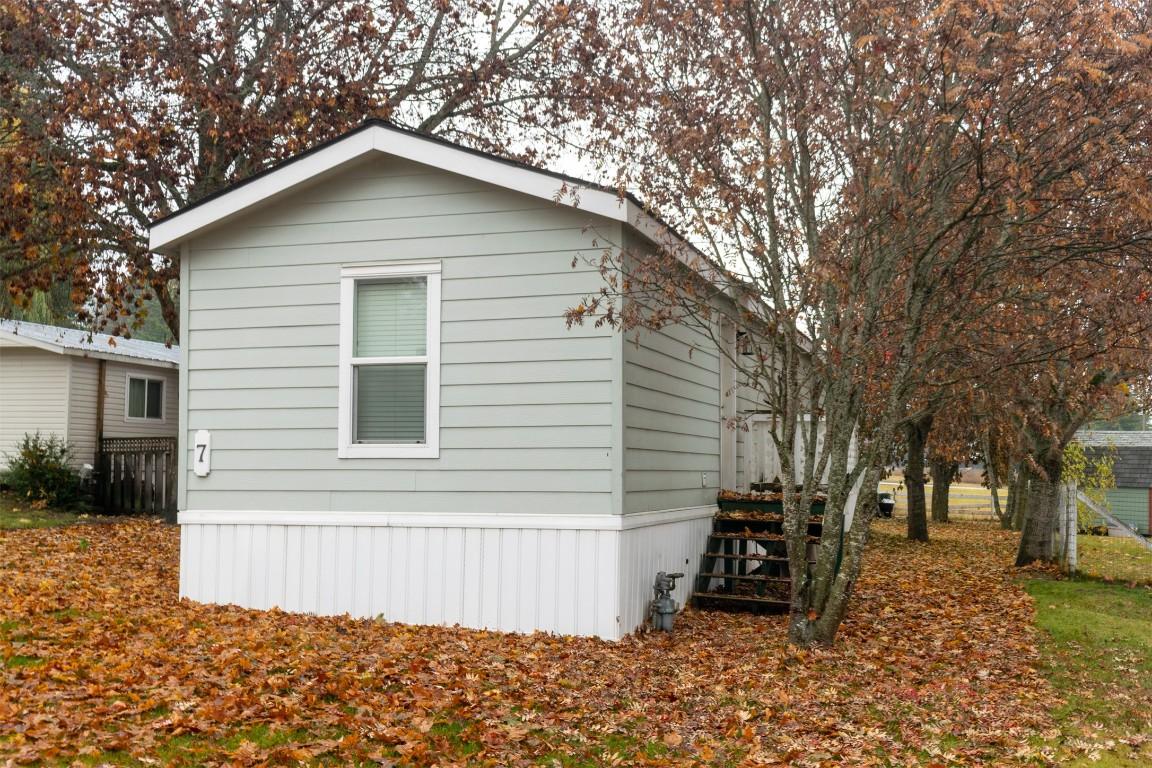 7-5581 Mayfair Road, Salmon Arm, BC