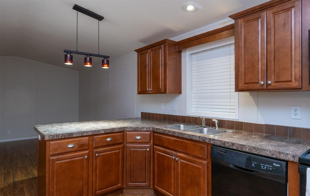 7-5581 Mayfair Road, Salmon Arm, BC