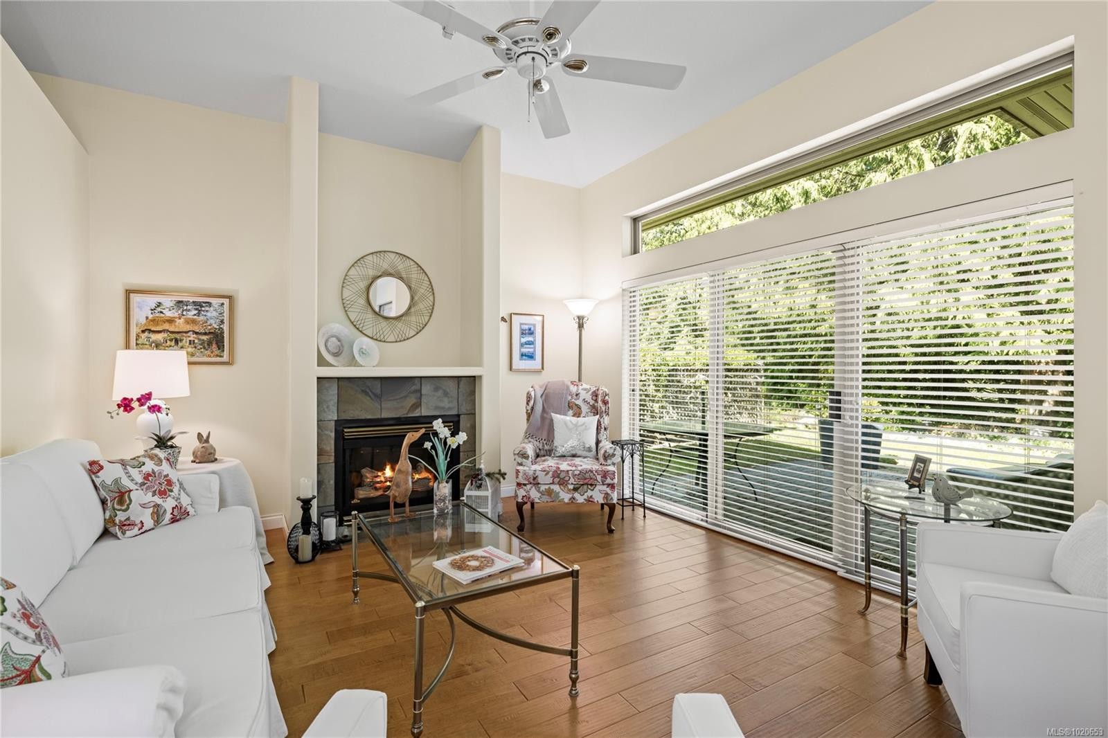 912 Lakes Blvd, French Creek, BC