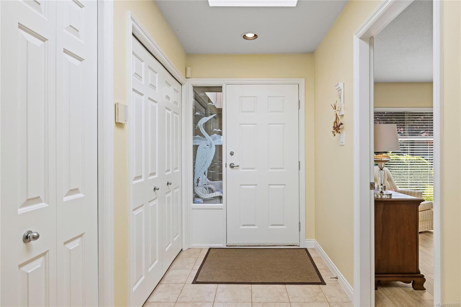 912 Lakes Blvd, French Creek, BC