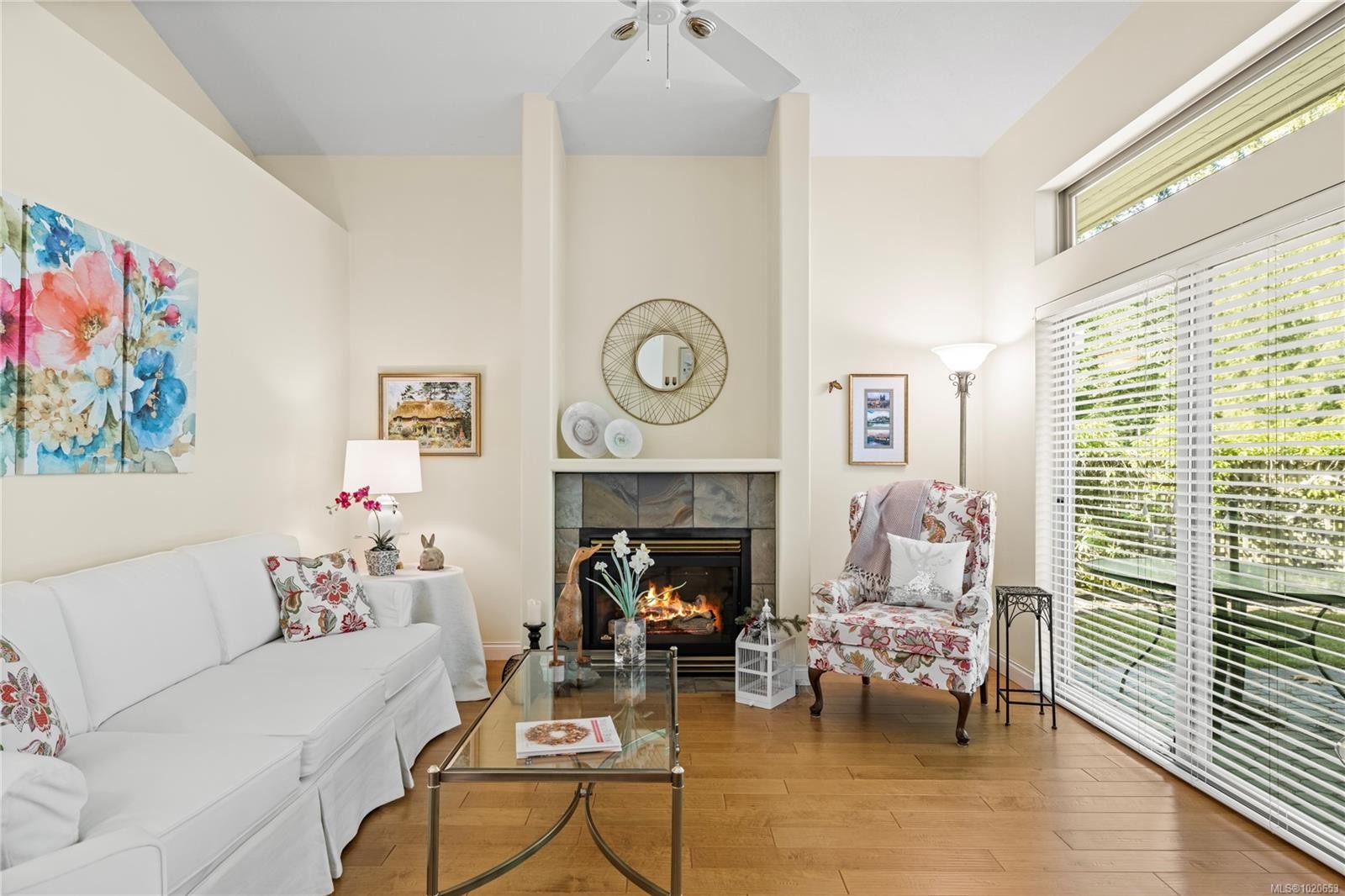 912 Lakes Blvd, French Creek, BC