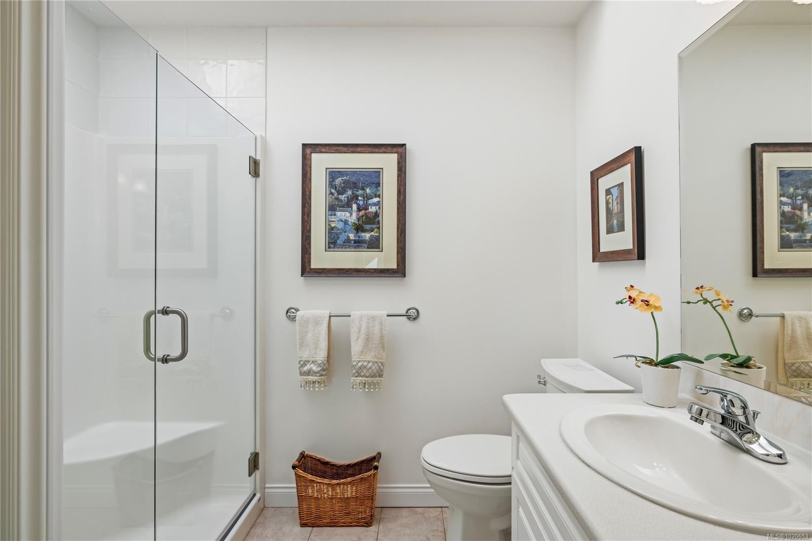 912 Lakes Blvd, French Creek, BC