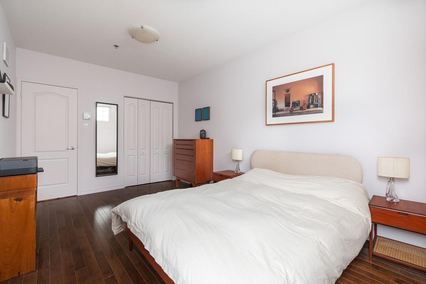 Primary bedroom - 201A-4821 Boul. St-Laurent, Montréal (Le Plateau-Mont-Royal), QC - Indoor Photo Showing Bedroom