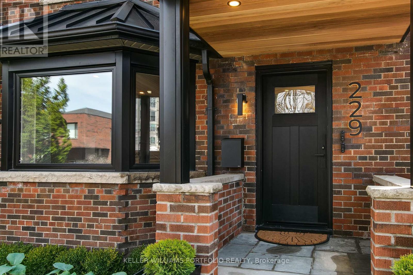 229 Manor Road E, Toronto, ON - Outdoor