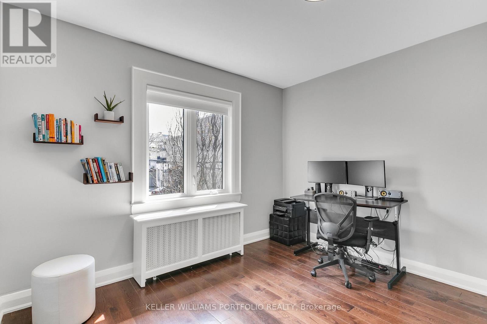 229 Manor Road E, Toronto, ON - Indoor Photo Showing Office