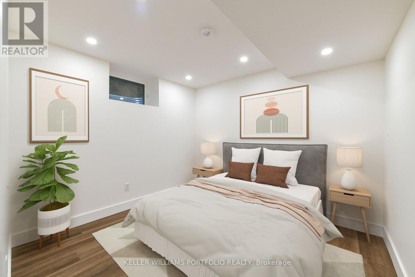 229 Manor Road E, Toronto, ON - Indoor Photo Showing Bedroom
