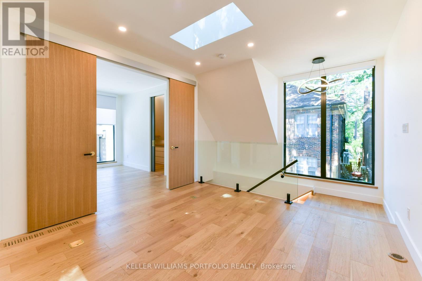 229 Manor Road E, Toronto, ON - Indoor Photo Showing Other Room