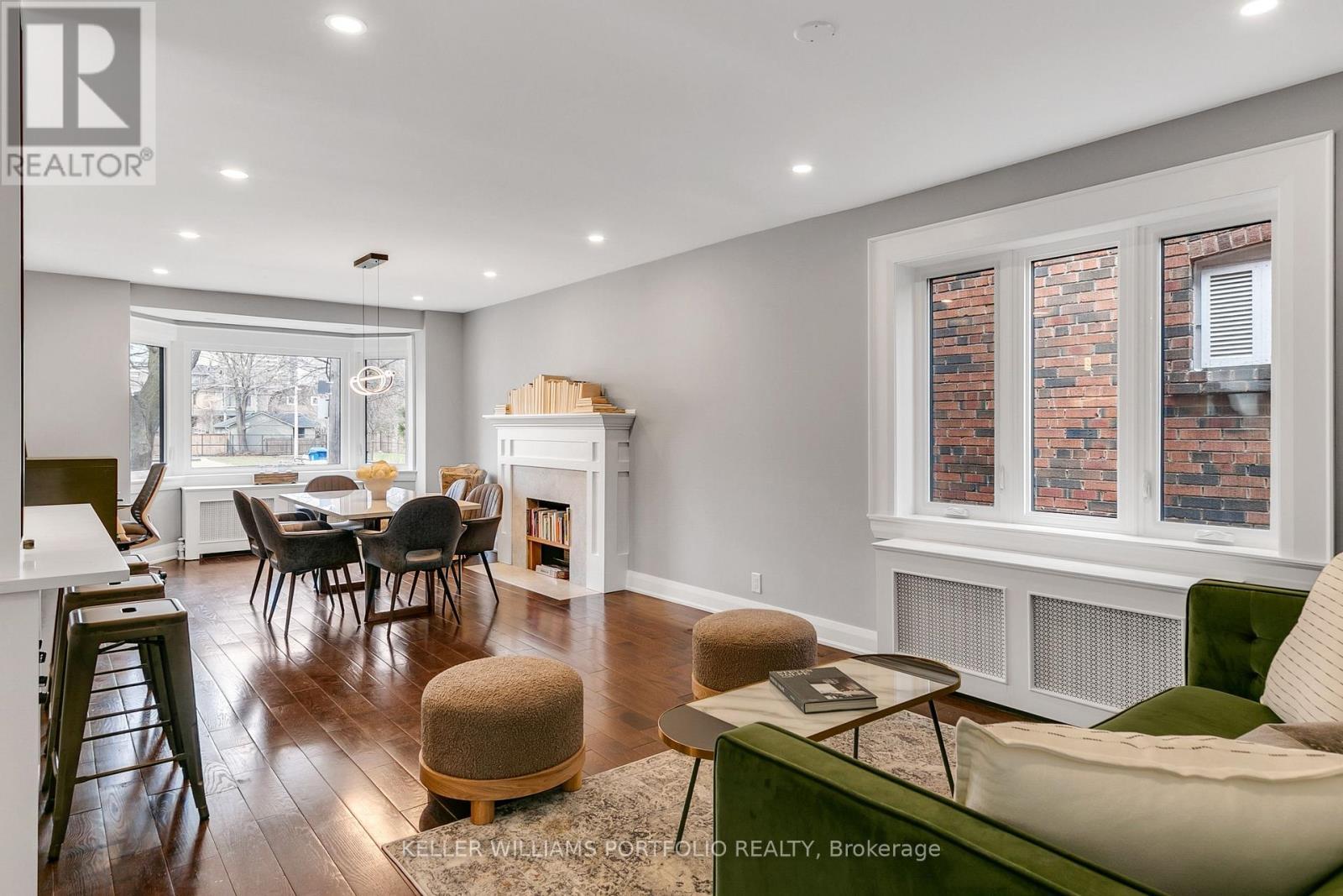 229 Manor Road E, Toronto, ON - Indoor