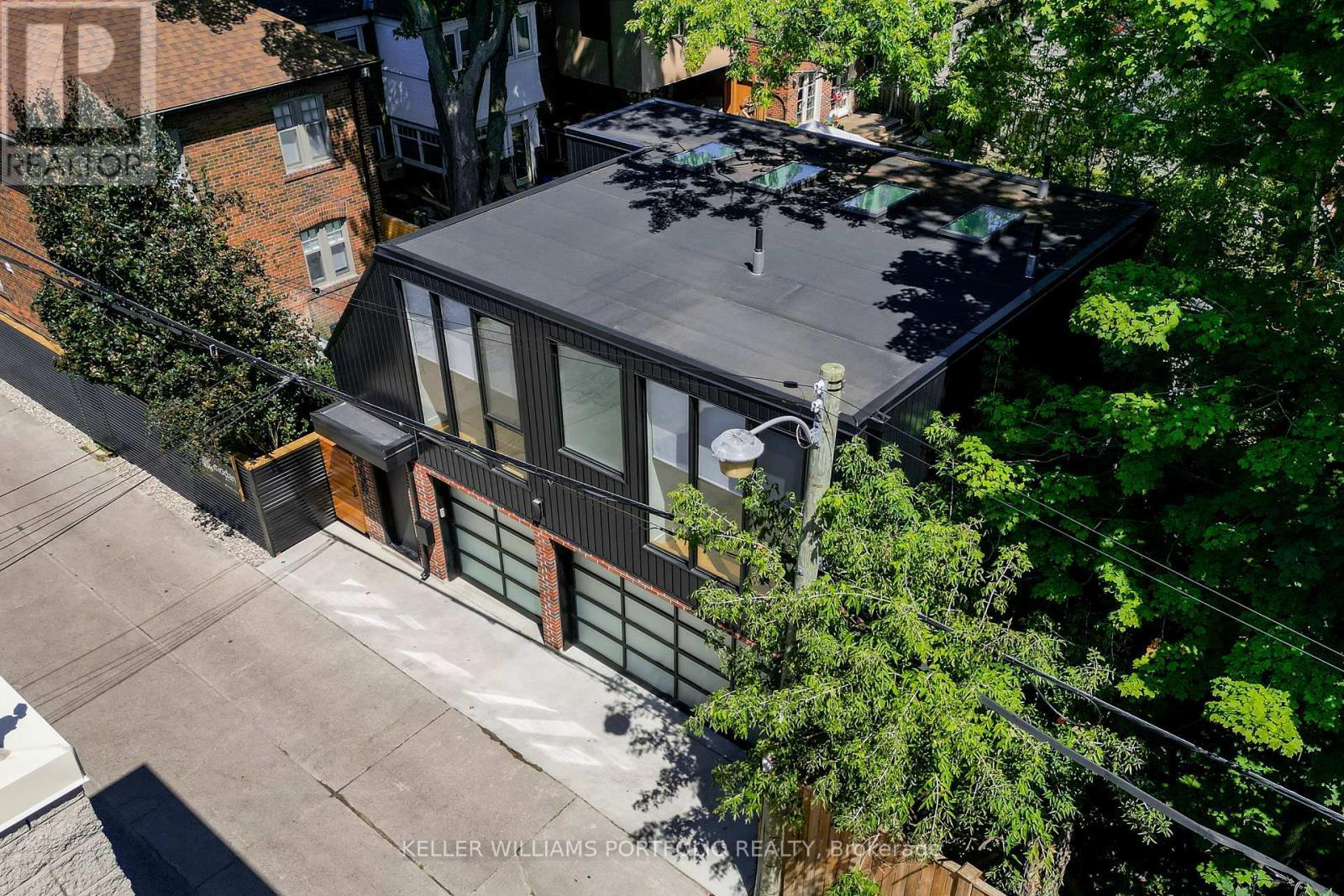 229 Manor Road E, Toronto, ON - Outdoor