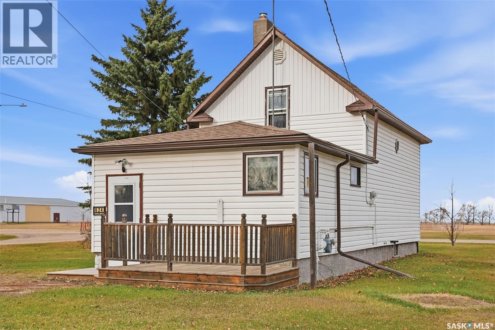 624 Saskatchewan Avenue, Imperial, SK - Outdoor