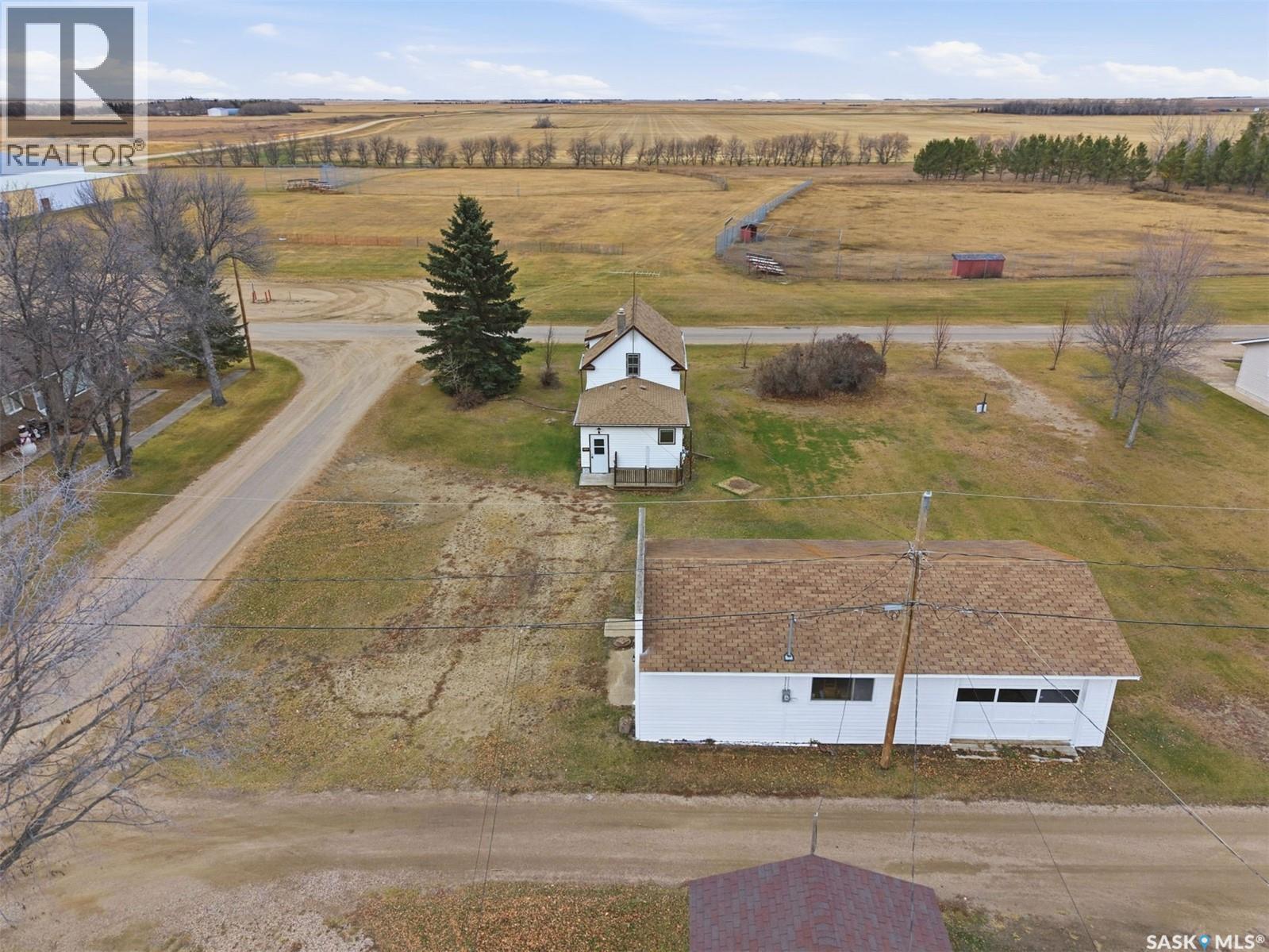 624 Saskatchewan Avenue, Imperial, SK - Outdoor With View