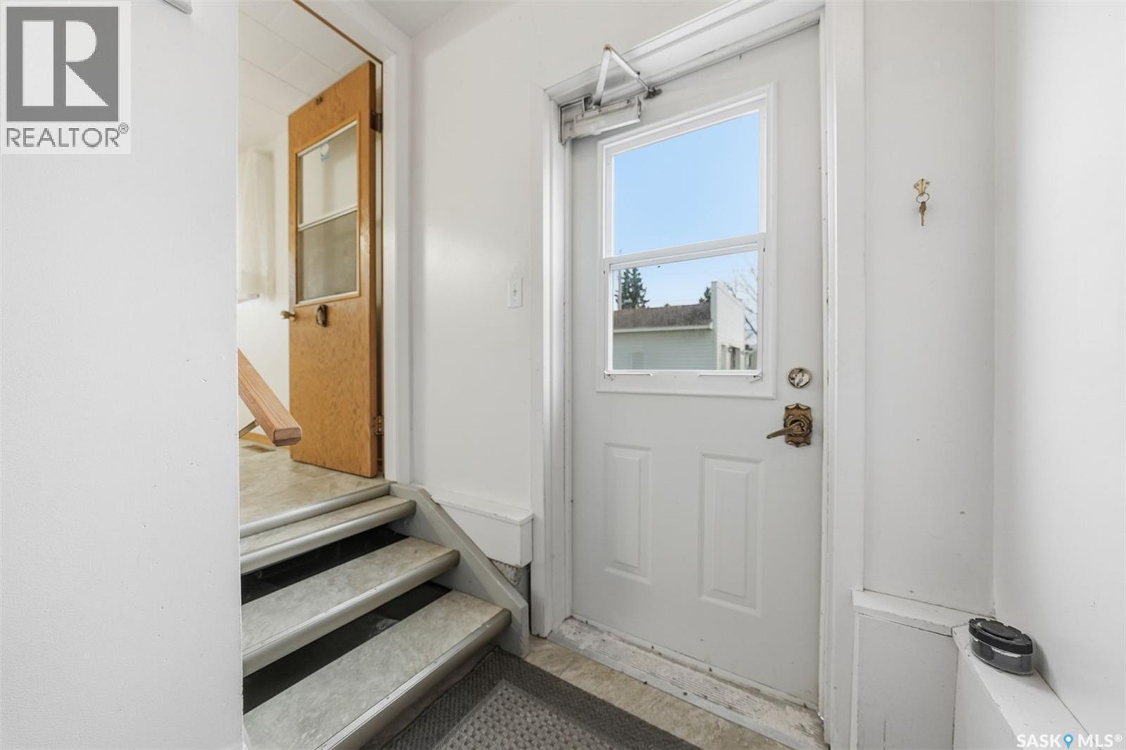 624 Saskatchewan Avenue, Imperial, SK - Indoor Photo Showing Other Room