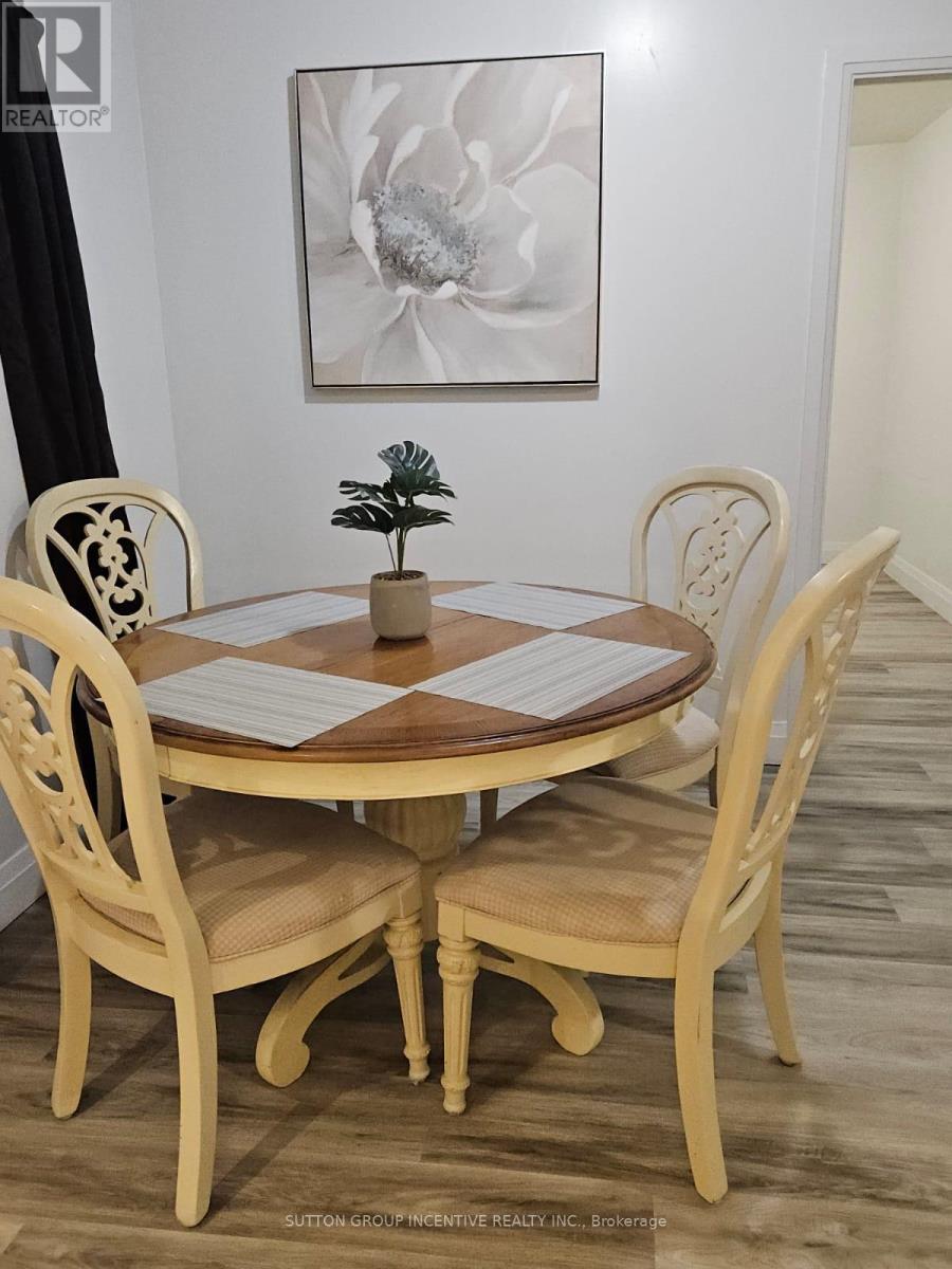 Unit 2 - 2091 25 Street, Innisfil, ON - Indoor Photo Showing Dining Room