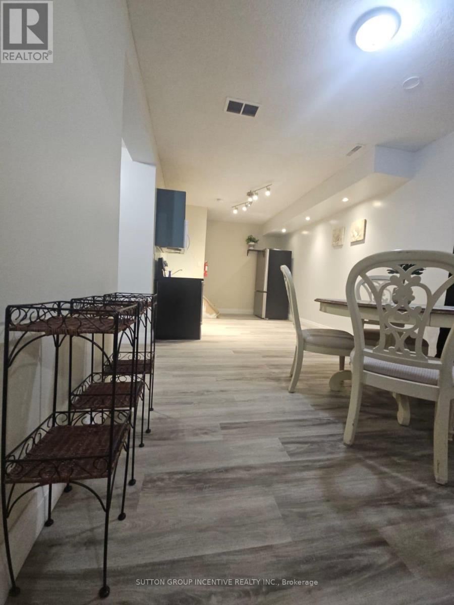 Unit 2 - 2091 25 Street, Innisfil, ON - Indoor