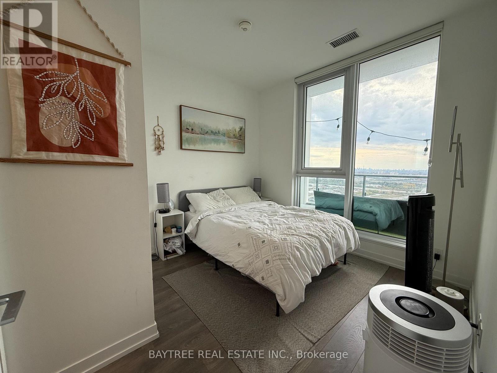 4306 - 5 Buttermill Avenue, Vaughan, ON - Indoor Photo Showing Bedroom