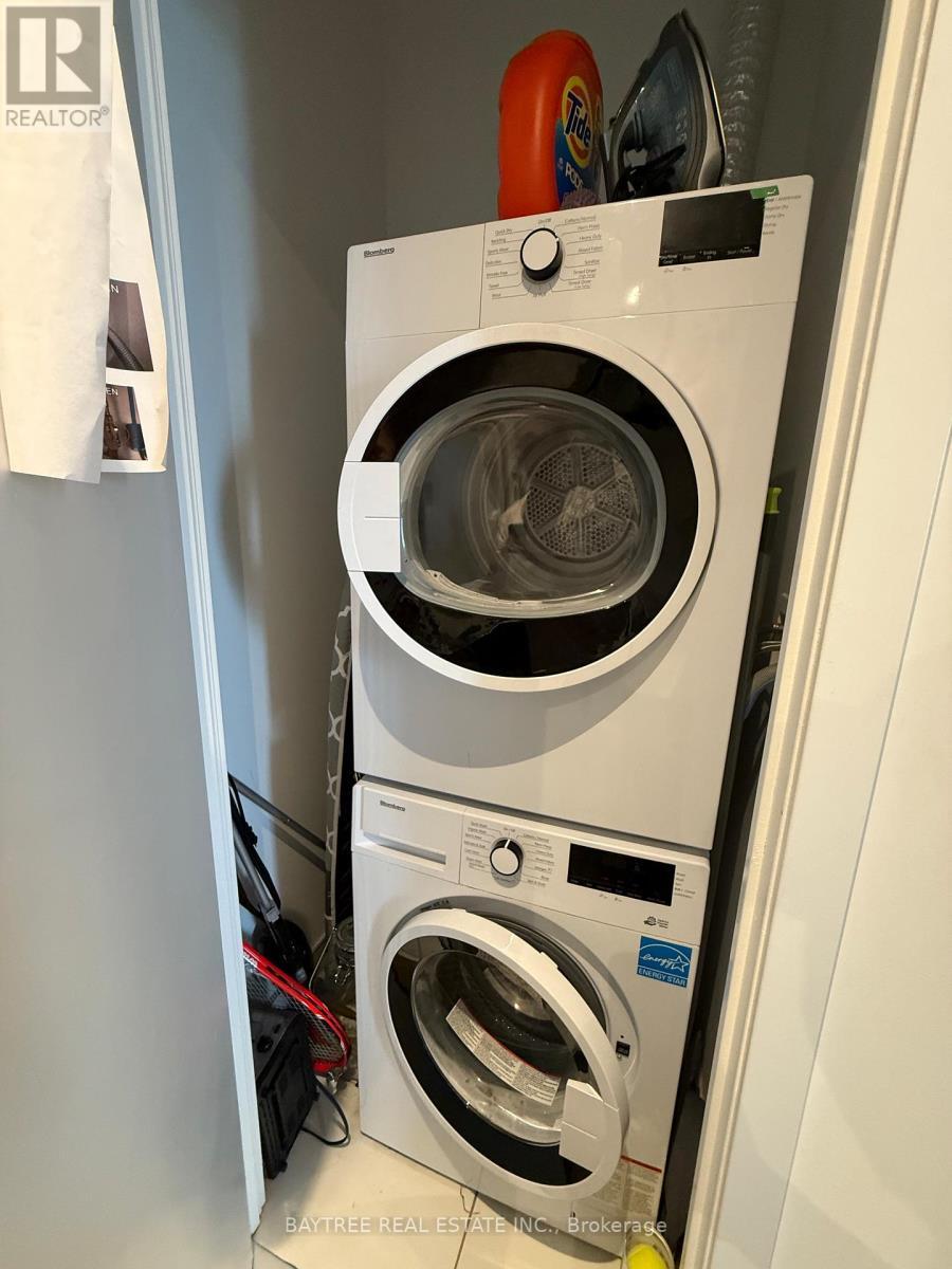 4306 - 5 Buttermill Avenue, Vaughan, ON - Indoor Photo Showing Laundry Room