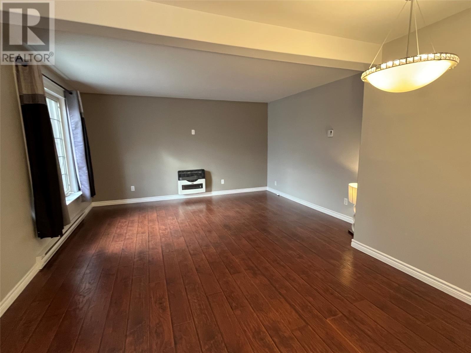 98 Commonwealth Avenue, Mount Pearl, NL - Indoor Photo Showing Other Room