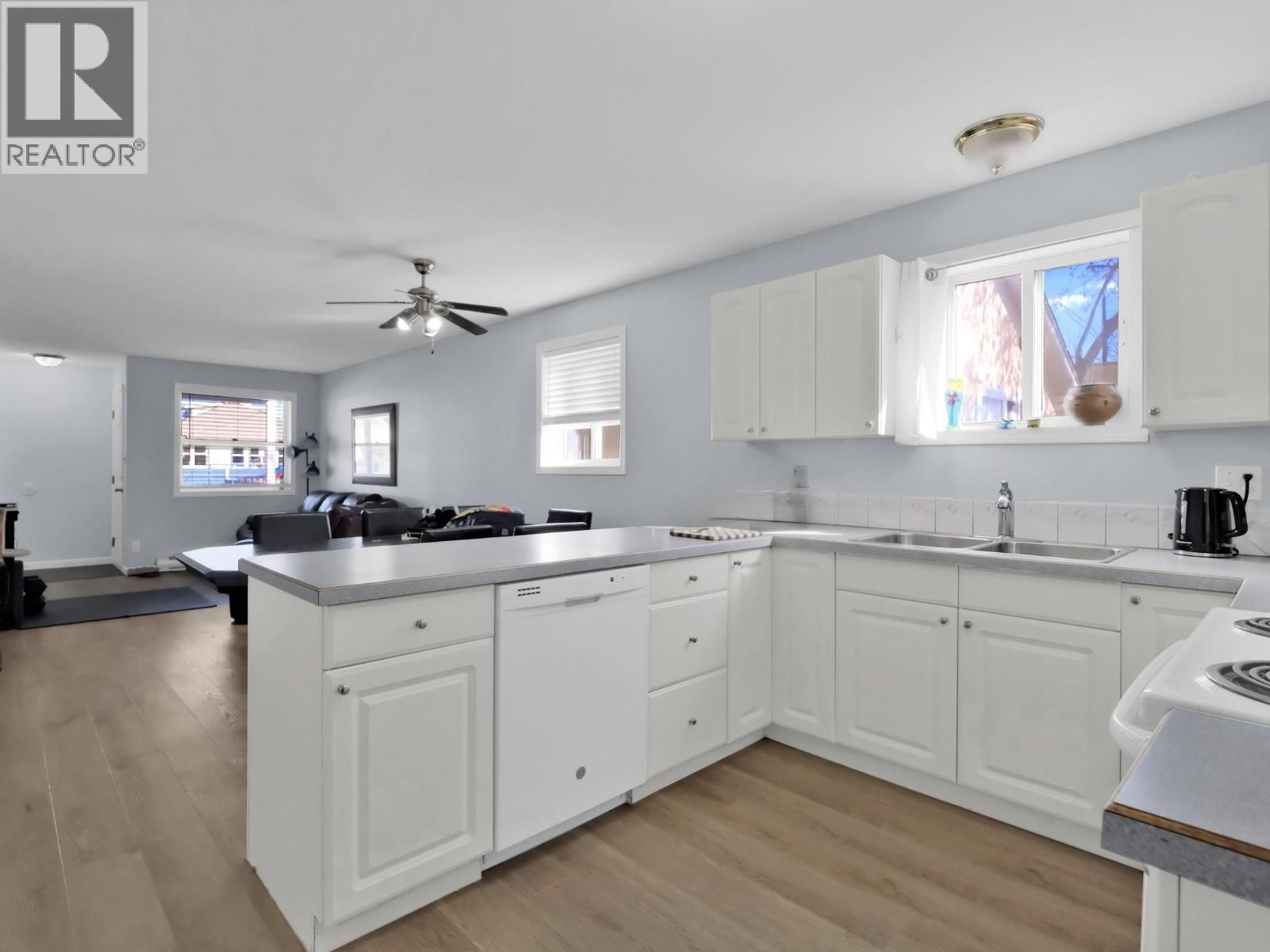 654 Wade Avenue W Unit# 101 & 201, Penticton, BC - Indoor Photo Showing Kitchen With Double Sink