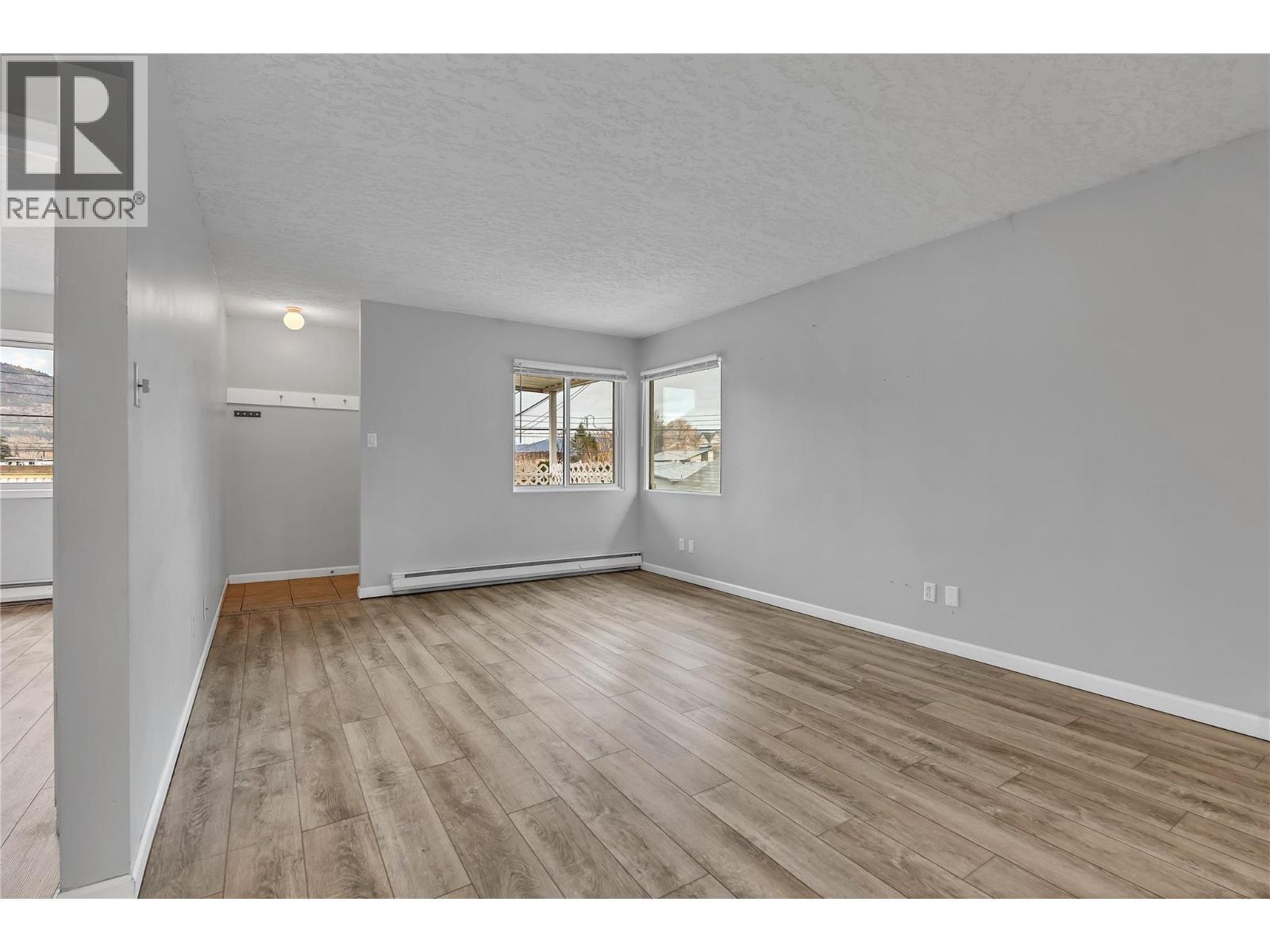 654 Wade Avenue W Unit# 101 & 201, Penticton, BC - Indoor