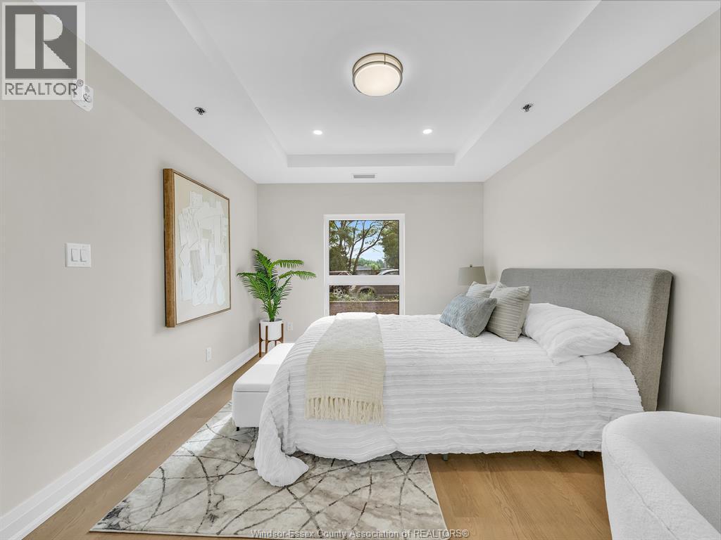 11646 Tecumseh Road Unit# 500, Windsor, ON - Indoor Photo Showing Bedroom