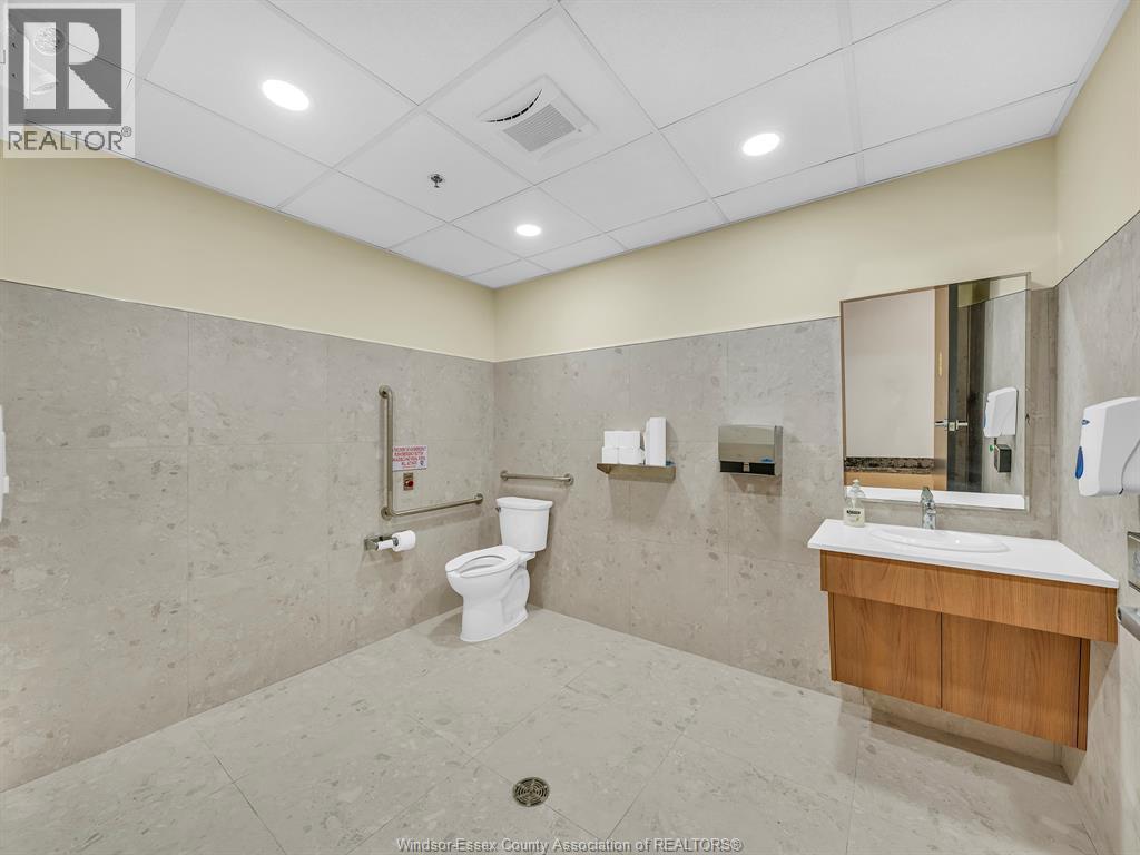 11646 Tecumseh Road Unit# 500, Windsor, ON - Indoor