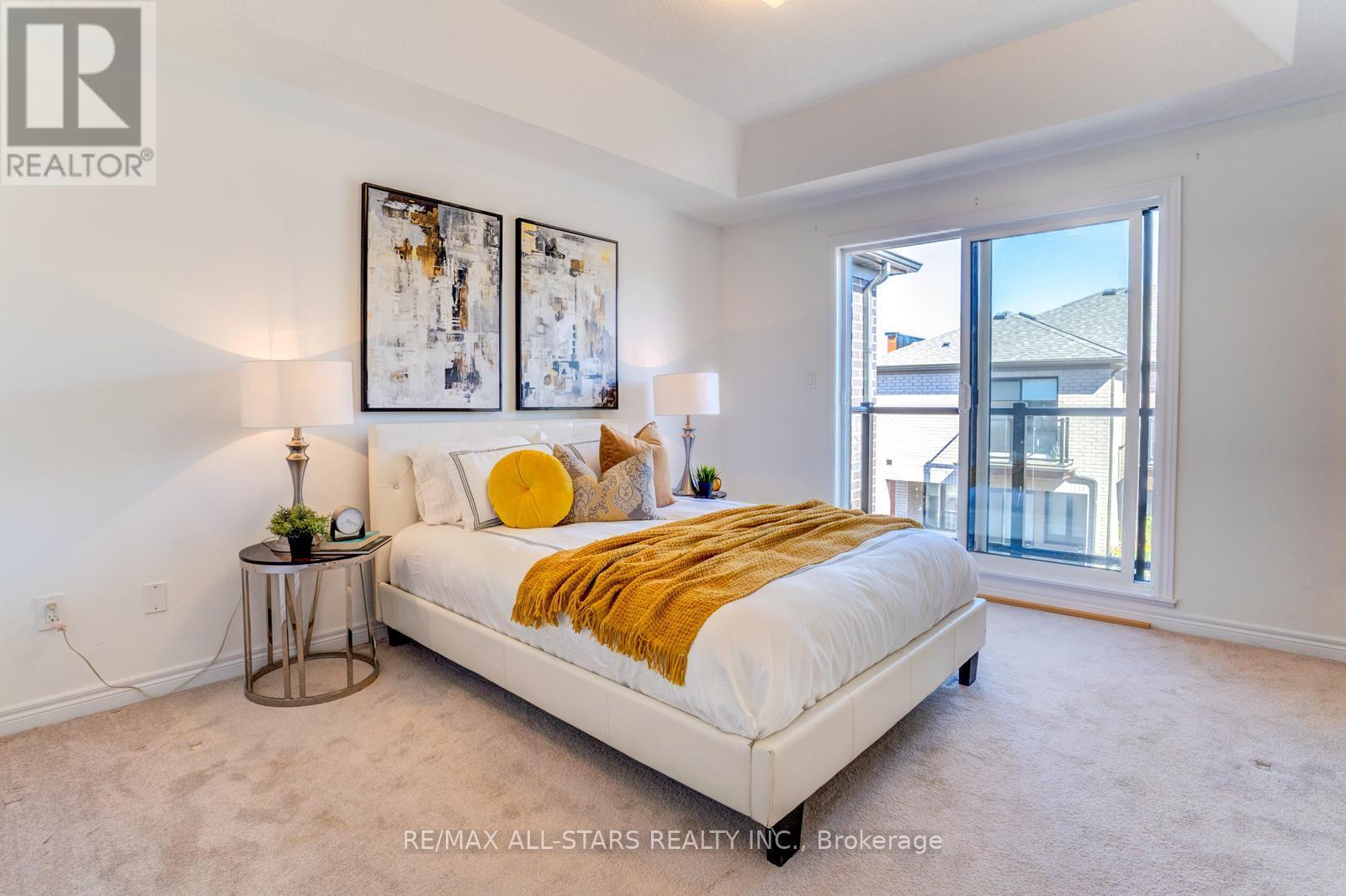 41 Steamboat Way, Whitby, ON - Indoor Photo Showing Bedroom