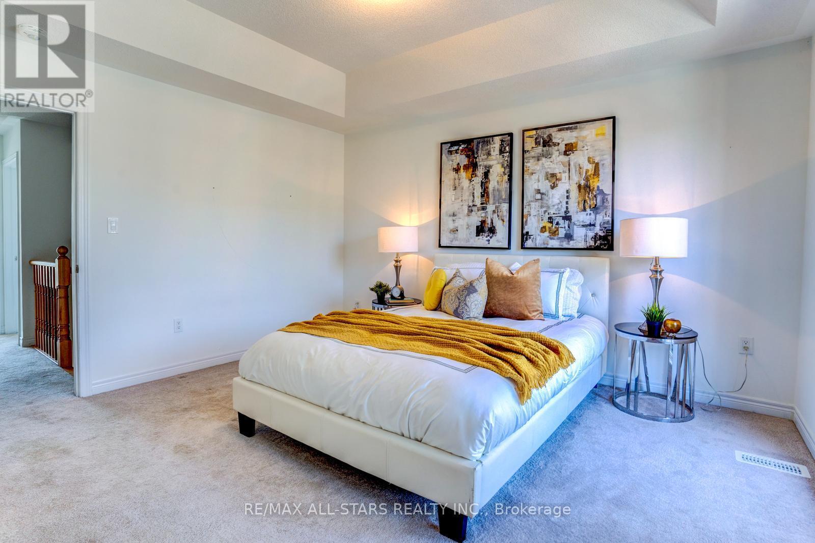 41 Steamboat Way, Whitby, ON - Indoor Photo Showing Bedroom