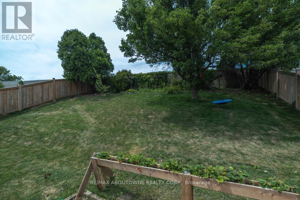 14 Sable Drive, Hamilton, ON - Outdoor With Backyard