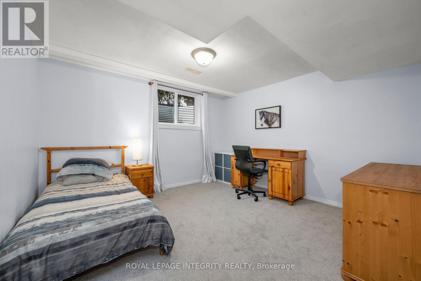 268 Mceachern Crescent, Ottawa, ON - Indoor Photo Showing Bedroom