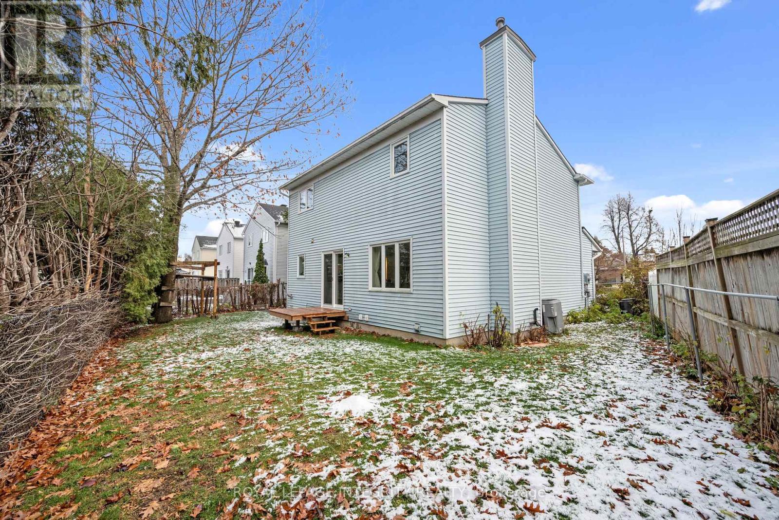 268 Mceachern Crescent, Ottawa, ON - Outdoor