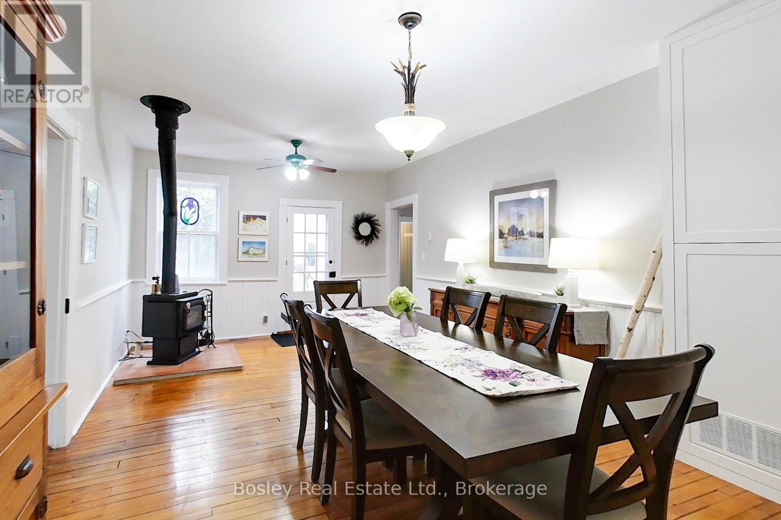 726004 22B Side Road, Grey Highlands, ON - Indoor Photo Showing Dining Room