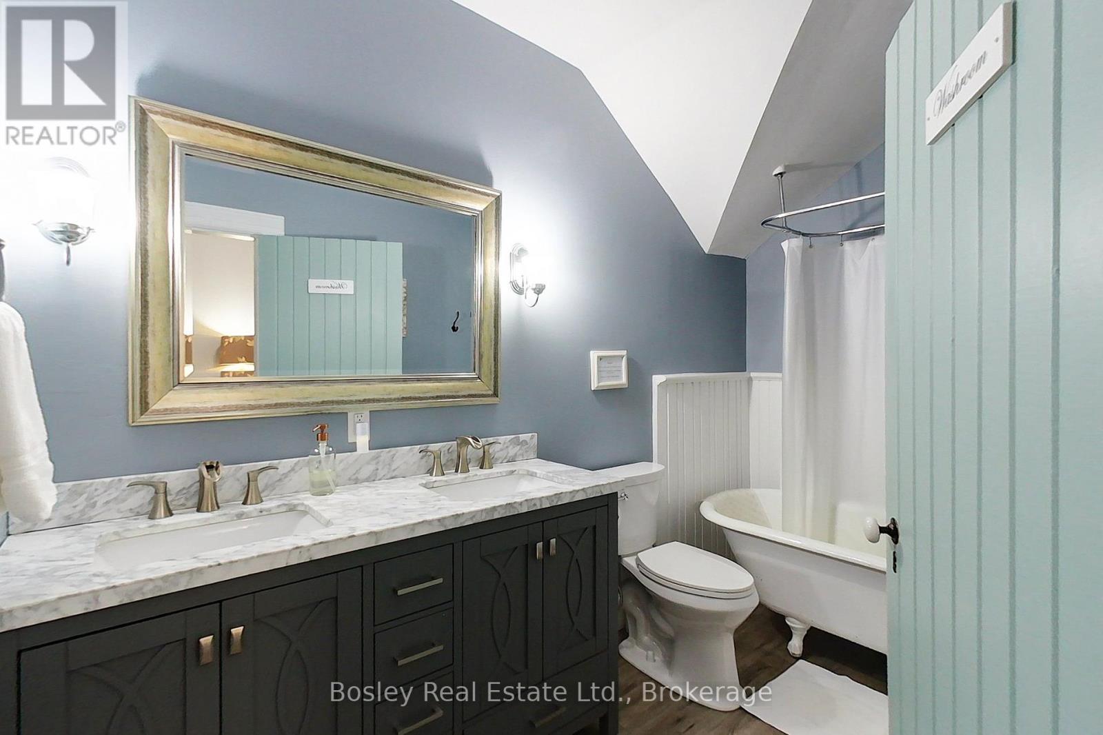 726004 22B Side Road, Grey Highlands, ON - Indoor Photo Showing Bathroom