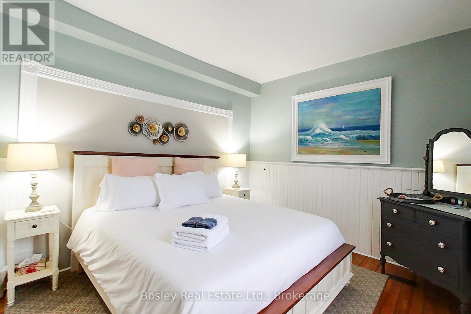 726004 22B Side Road, Grey Highlands, ON - Indoor Photo Showing Bedroom