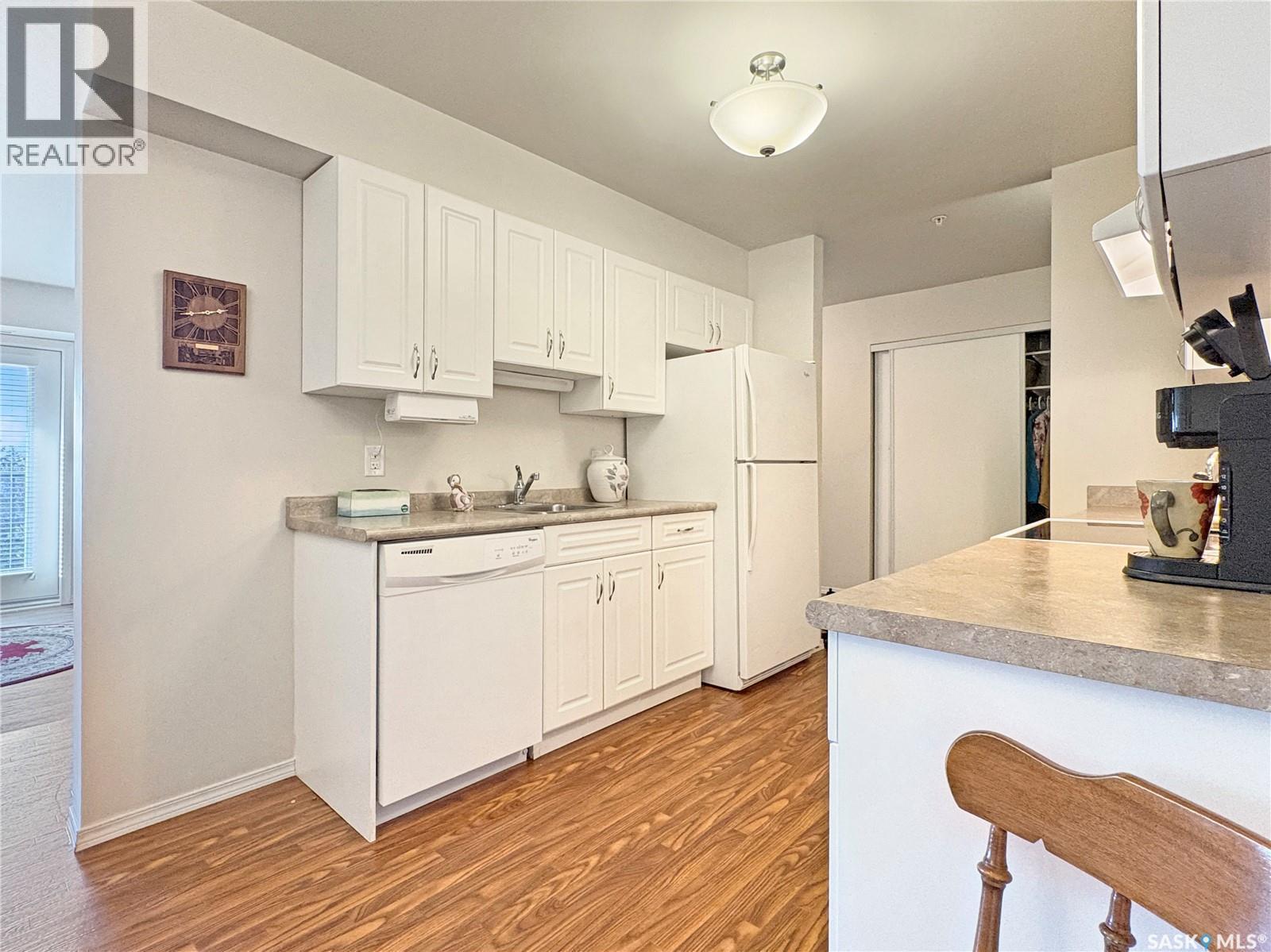 317 1802 106Th Street, North Battleford, SK - Indoor Photo Showing Kitchen