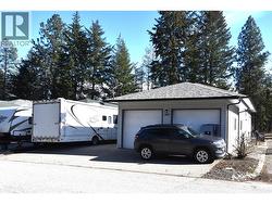 Room to park your RV or Boat in the driveway -