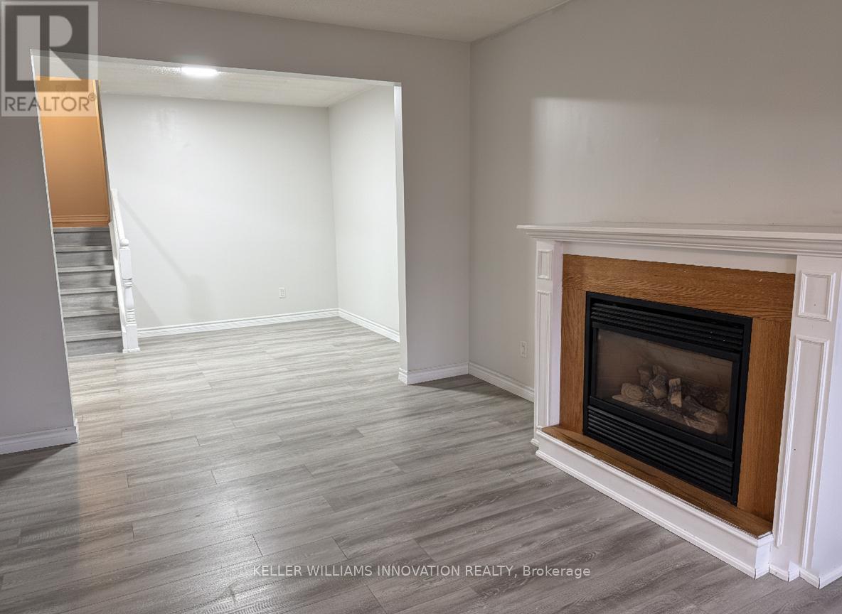 467 Drummerhill Crescent, Waterloo, ON - Indoor Photo Showing Living Room With Fireplace